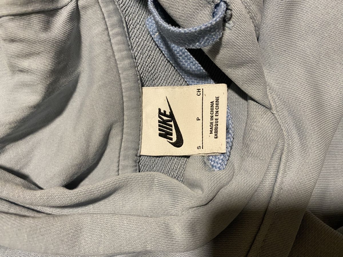 Nike Maglioni & Felpe: Blauer Nike Pulli – Usato da Bremgarten AG venduto da mil_8kkf 2