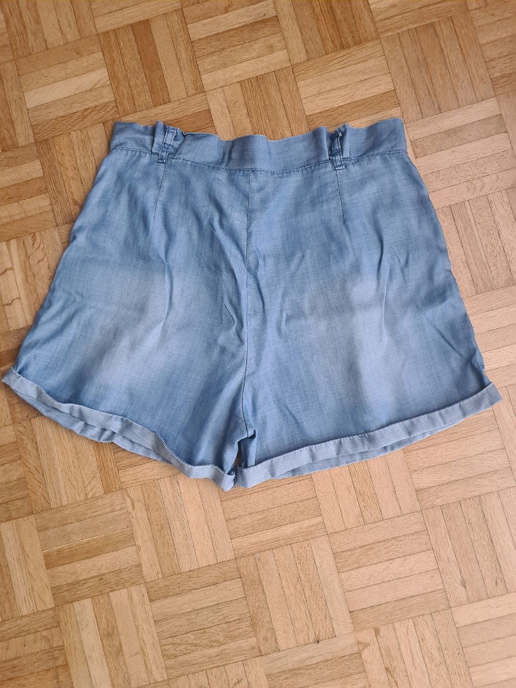 H&M Jeans: H&M Schorts Gr 42 – Usato da Winterthur venduto da Jana1701 3