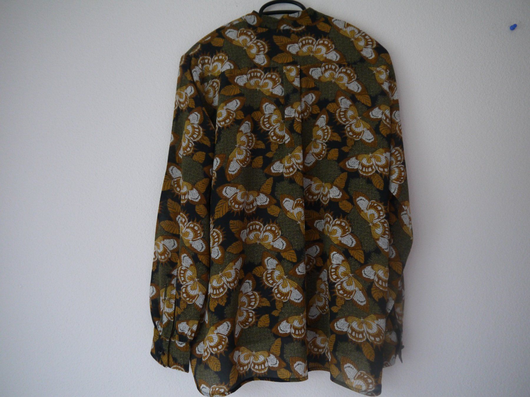 Marella Camicette: MARELLA Bluse aus Seide Gr: 36-38 – Usato da Hagendorn venduto da Blaf 4