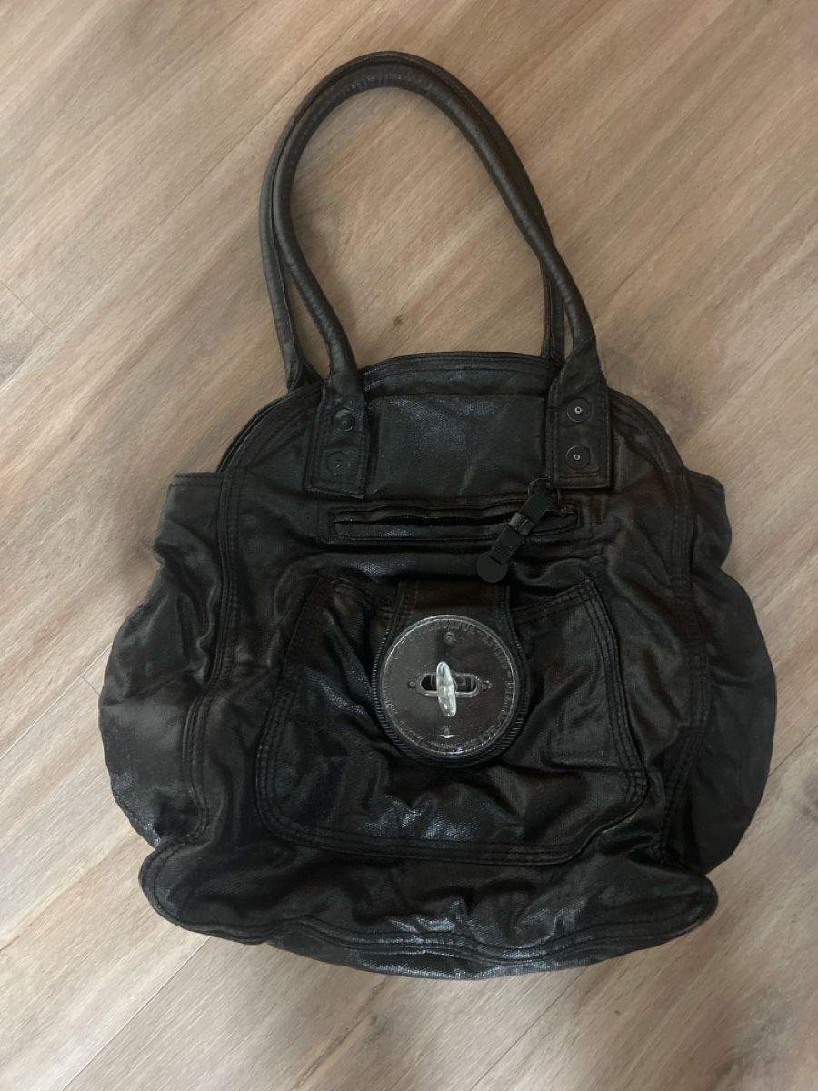 Diesel Jeans: Schwarze Handtasche von Diesel – D'occasion à Bremgarten AG par Anna1999999