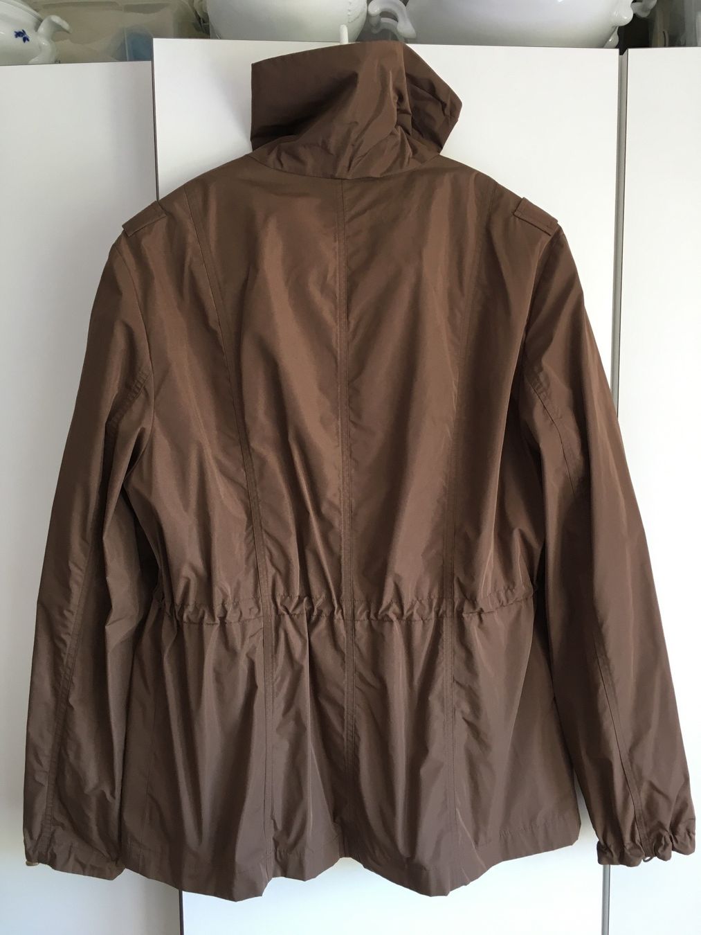 Giacche: Neue, rehbraune edle Windjacke, Grösse 40 – Nuovo (secondo la descrizione) da Bern venduto da Smile-2707 1