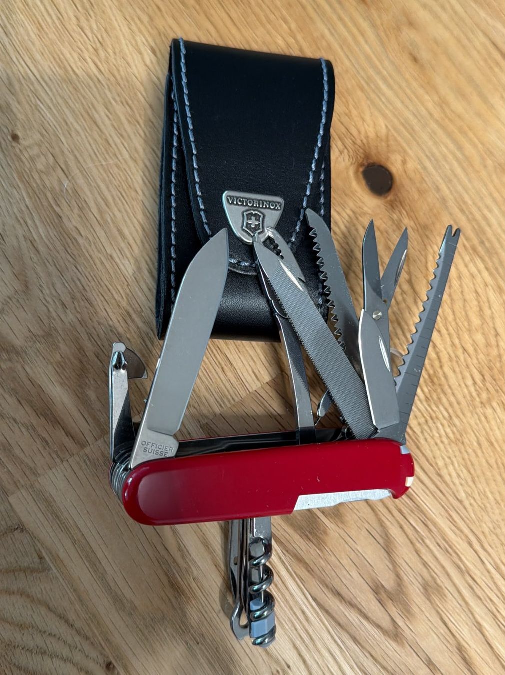 Victorinox Coltelli tascabile: VICTORINOX TASCHENMESSER MIT ETUI – Nuovo (secondo la descrizione) da Zürich venduto da Frei-Occasionen 1