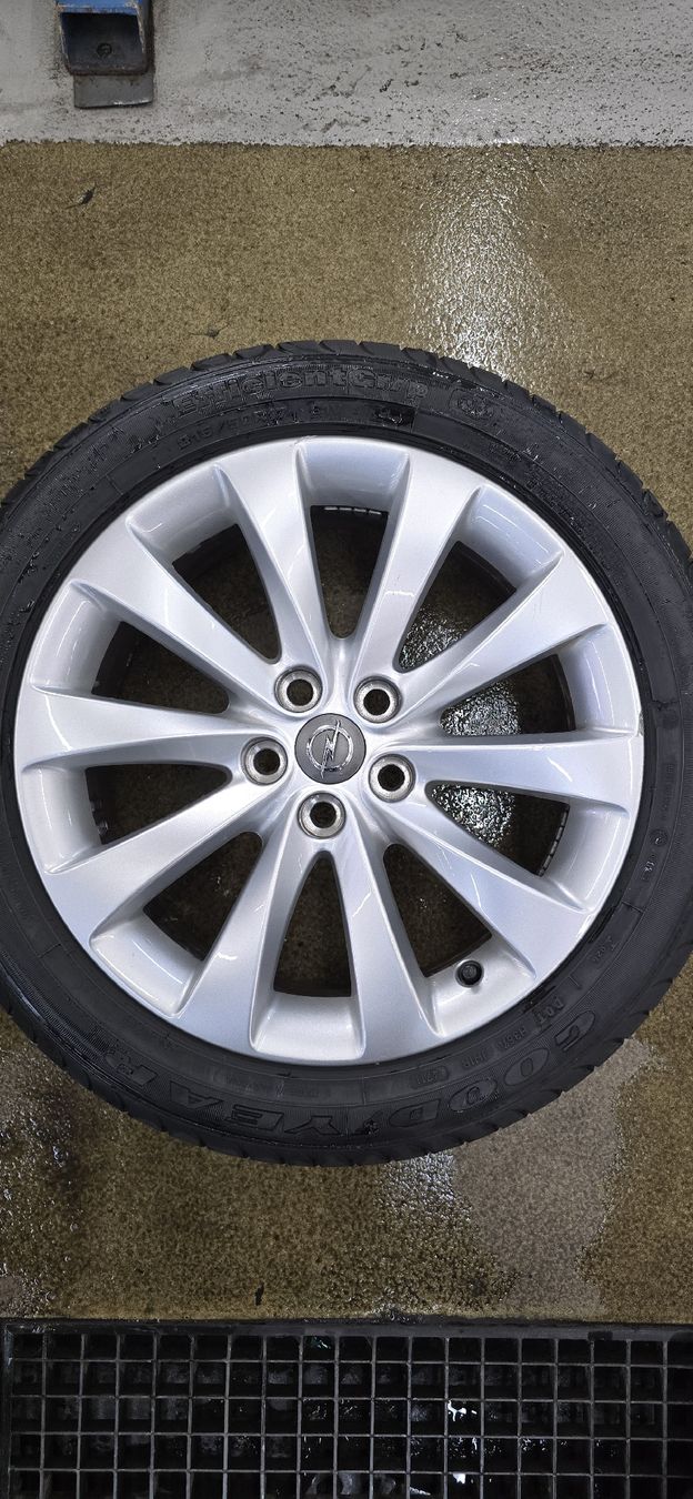 Pneumatici & Ruote complete: Opel Astra J Felgensatz – Usato da Mellingen venduto da rb2488