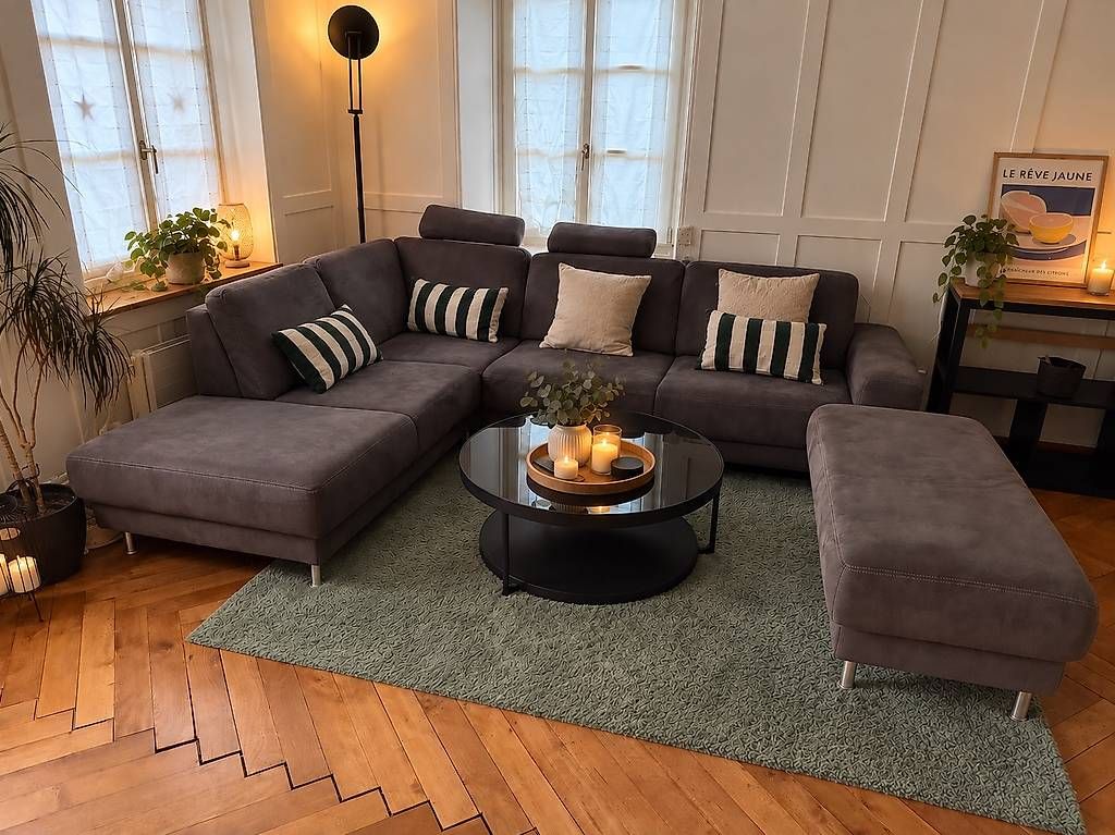Sofas: Ecksofa mit Hocker – Gebraucht aus Rumlikon von cel_97nd
