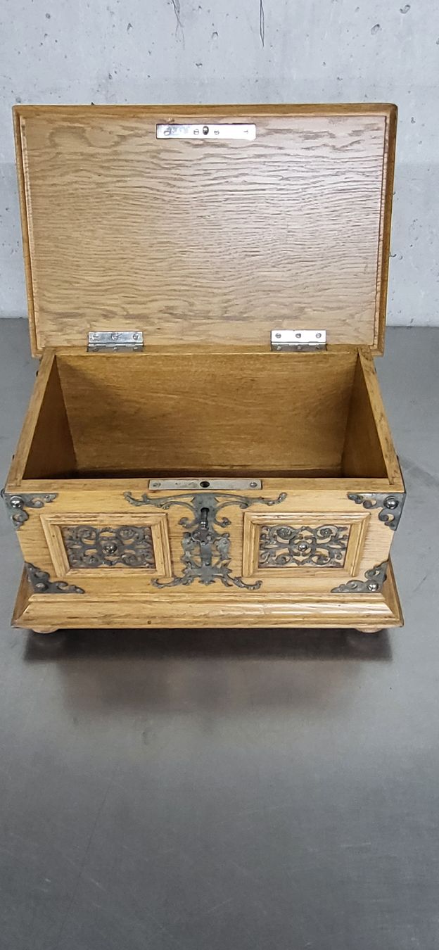 Portagioie: Schmuckschatulle aus Holz – Usato da Zürich venduto da timbuktu03 5