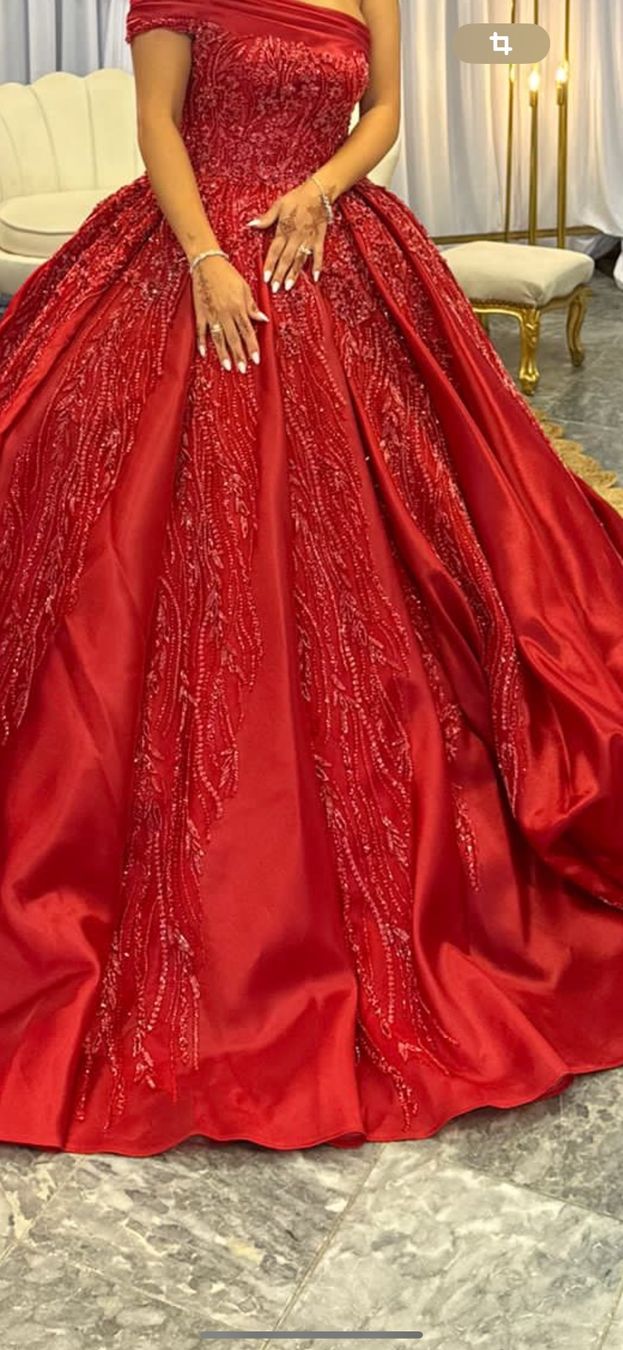 Vestiti: Ball Kleid – Usato da Rupperswil venduto da nes_qs52