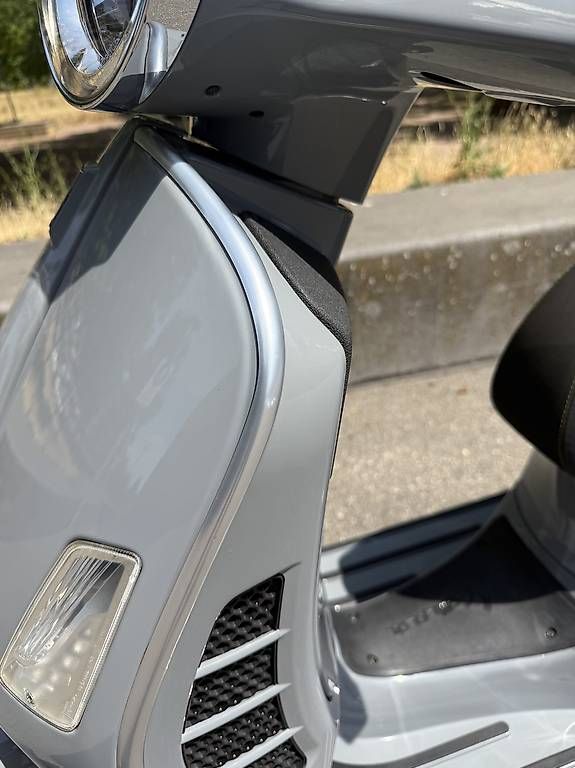 Vespa Scooter: Vespa GTS 125 Super ABS/ASR – Usato da Basel venduto da Aleksandar56 3