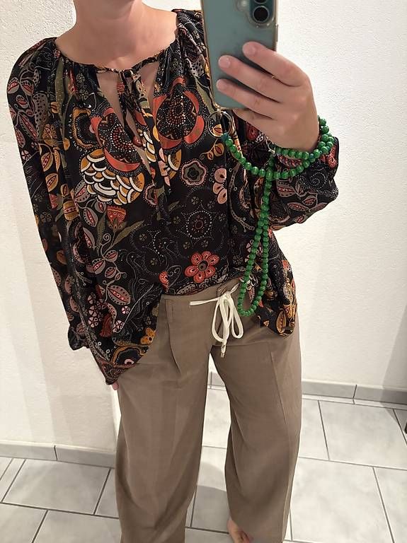 Blusen: Missoni Seidenbluse Grösse M – Gebraucht aus Unterägeri von mar_96hk 1