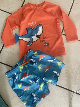 Neues LCW Badeset: Hai-Badehose & Shirt Set, Gr. 98-104