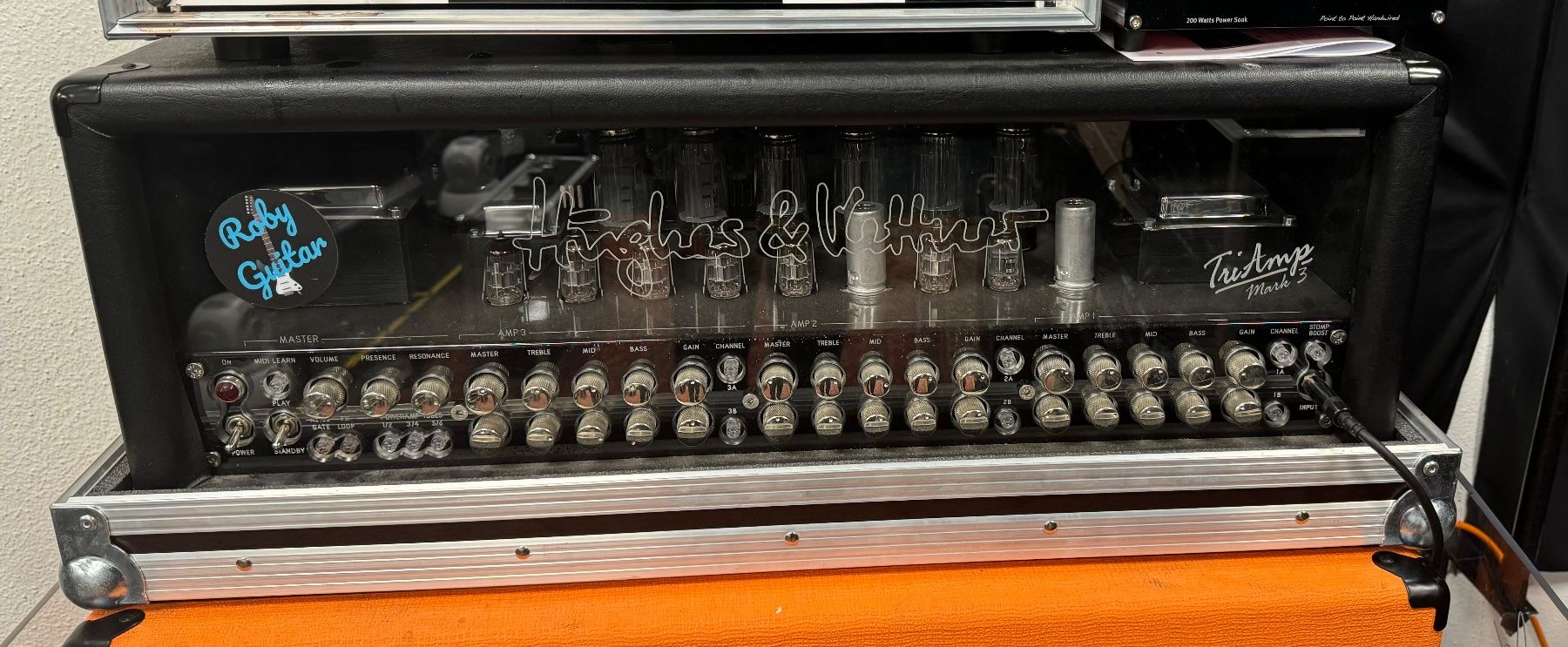 Hughes & Kettner Verstärker: Hughes & Kettner Triamp MK3 with case – Gebraucht aus La Sarraz von rra_d9r5 1