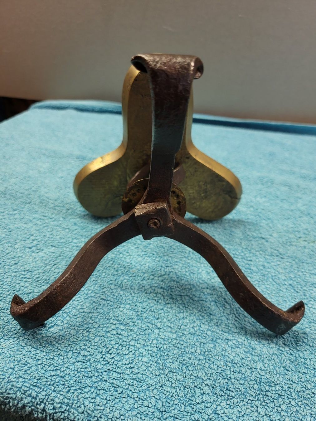 Lampade: Antike Alpenländische Talg Lampe – Usato da Degersheim venduto da Sonnenbiene55 4