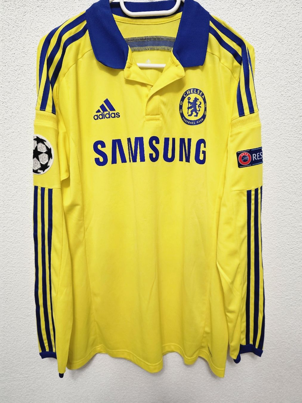 Leibchen & Hosen: FC Chelsea Matchworn 14/15 – Gebraucht aus Rickenbach LU von LichterWelt