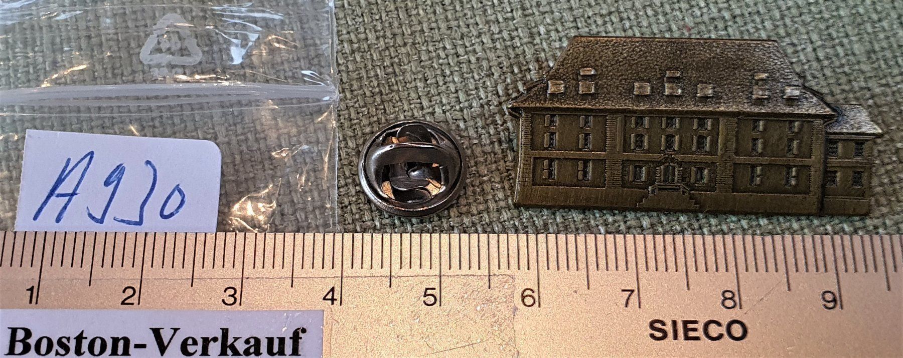 Casette per bambini: H930 - Pin Grosses Haus Rathaus? – Usato da Reinach BL venduto da Boston-Verkauf 1