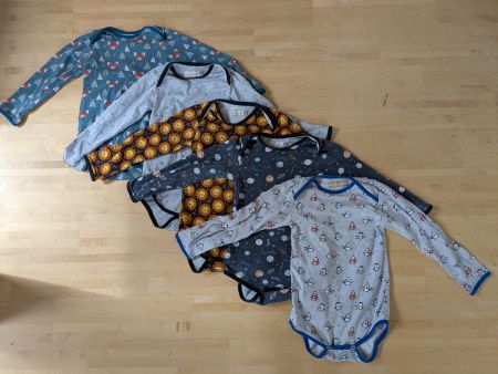 5x Langarmbody Gr. 98