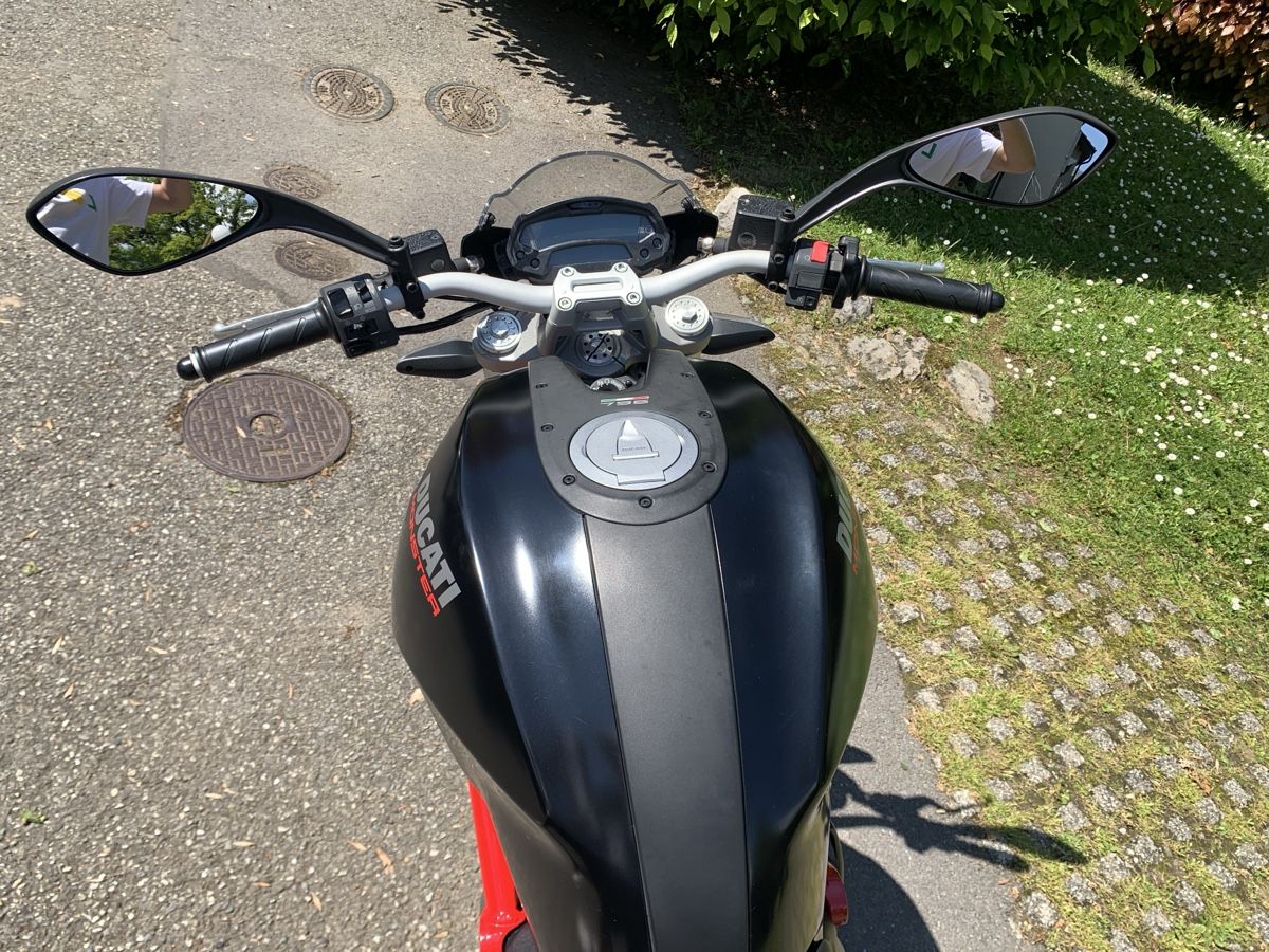 Ducati Strasse: Ducati Monster 796 black/red – Gebraucht aus Troinex von yve_pt7d 3