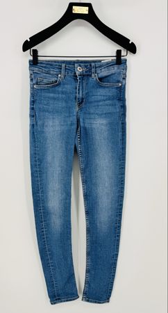 # WOMAN - Jeans Gr. 34 - H&M DIVIDED #
