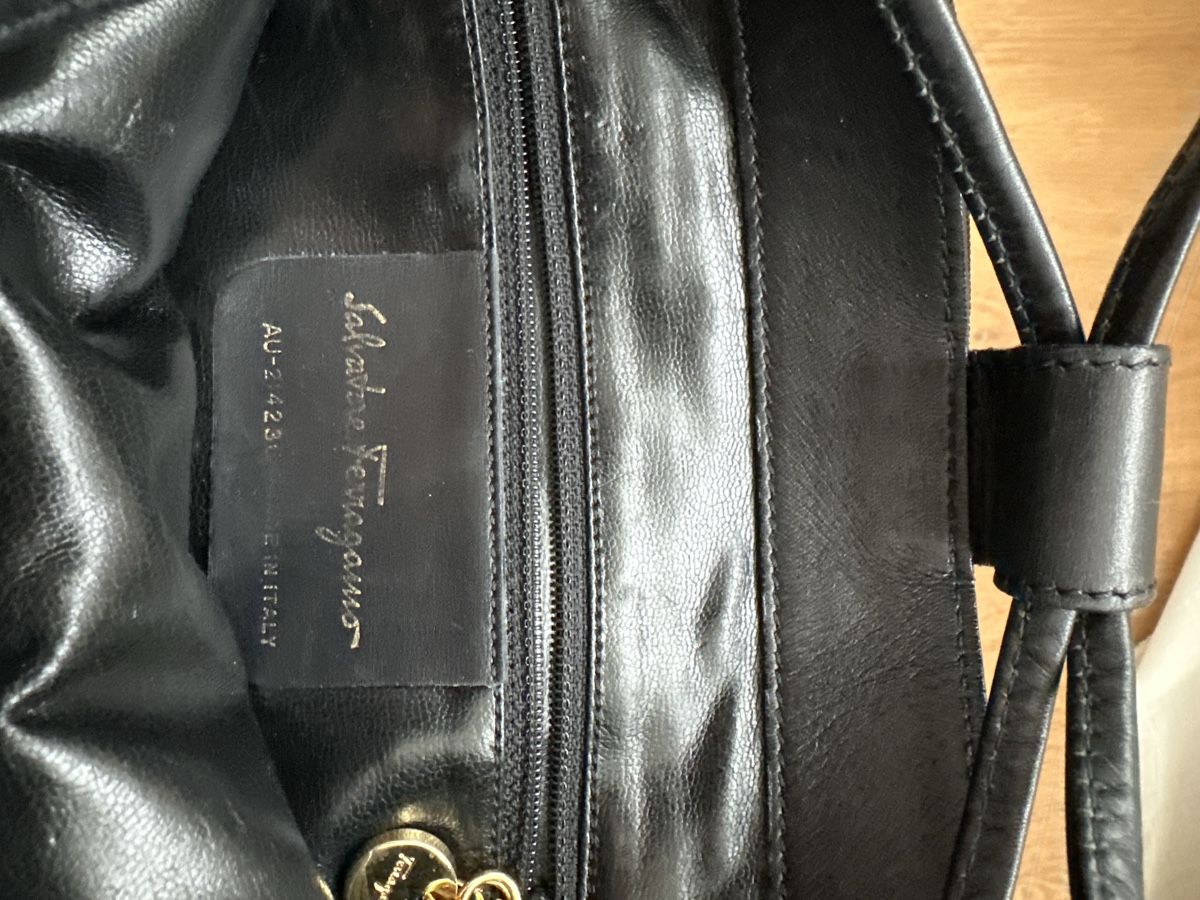Salvatore Ferragamo Taschen für Damen: Salvatore Ferragamo – Gebraucht aus Zug von life-style0202 2