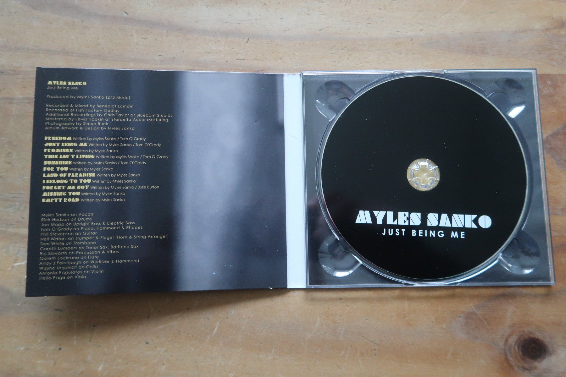 CD: MYLES SANKO - JUST BEING ME - CD – Usato da Basel venduto da Patiscat 3