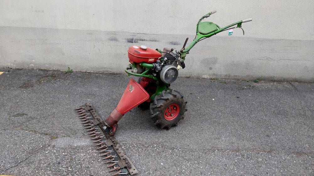 Geräteträger Agria 6000 mit Mähbalken 120cm (Defekt) in Bern für CHF ...
