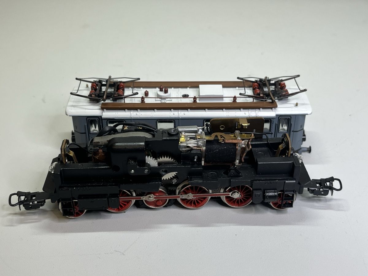 Märklin Modellini di ferrovie: Märklin 3187 E32 der Deutschen Reichsbahn – Usato da Adlikon venduto da Tonda01 7