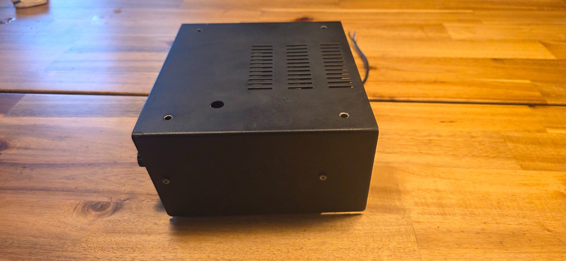 Stromzufuhr: Netzgeraet EA-3006 N 10-15V 6A gebraucht – Gebraucht aus Hochfelden von Danizh0 1