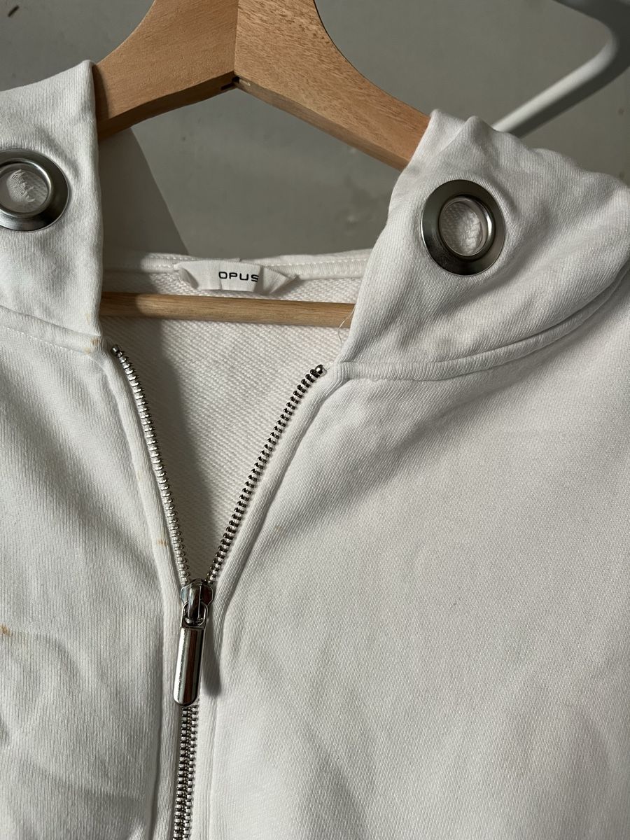 Opus Maglioni & Felpe: Weisser OPUS Kapuzenpullover mit Reissverschluss, Grösse M – Usato da Basel venduto da lolixyz 1