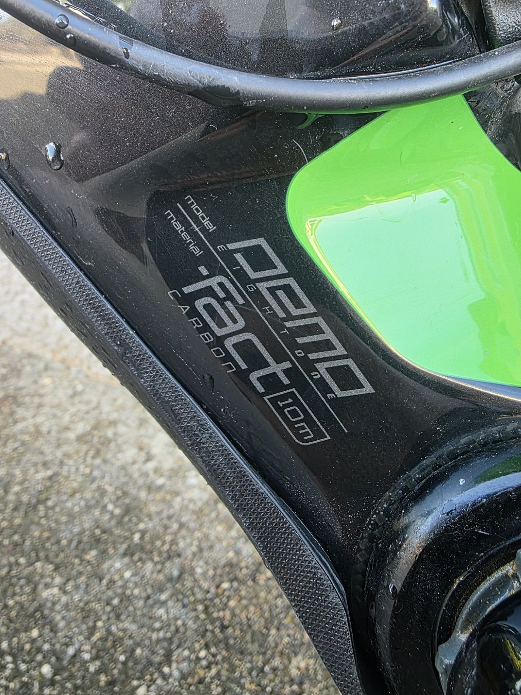 Specialized Biciclette: Specialized Demo 8 I Carbon  – Usato da Chambrelien venduto da Val_719 4