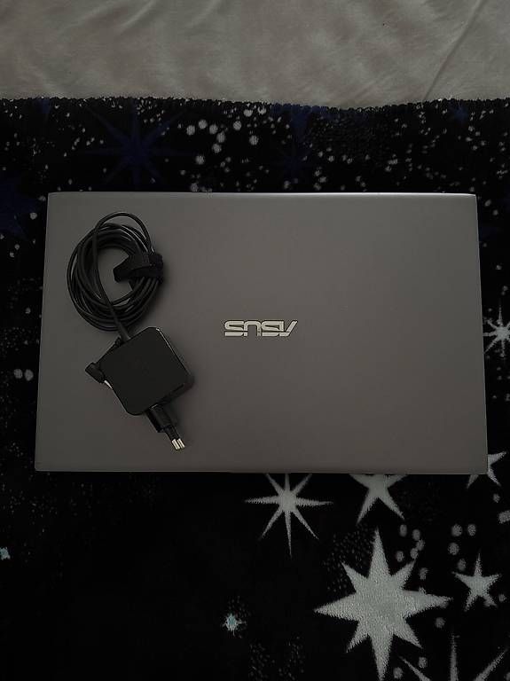 Portables: Asus Vivobook 15 Laptop – D'occasion à Wohlen AG par van_l9kx 1