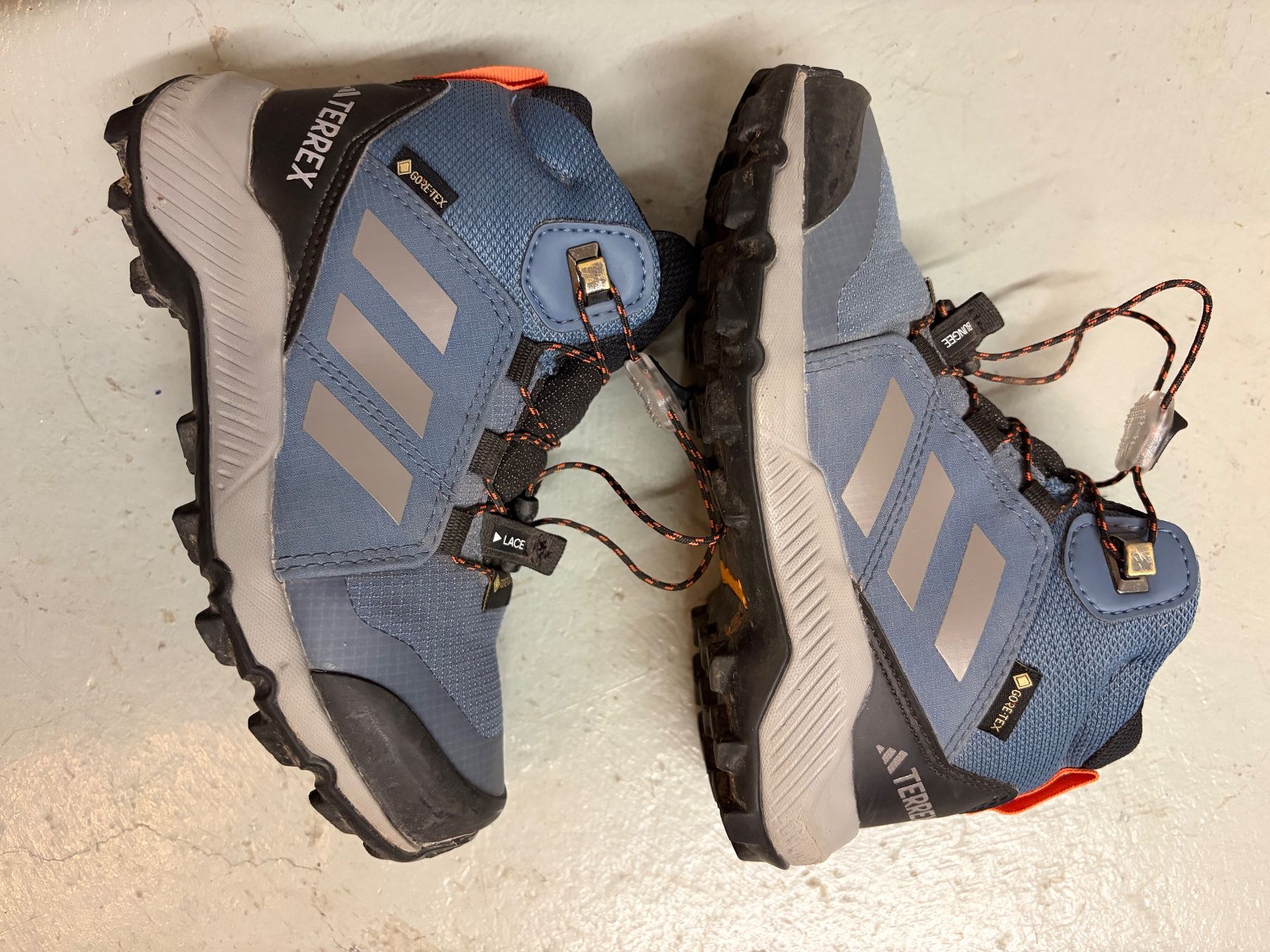 Adidas Schuhe für Jungen: Adidas Terrex Gore Tex  28 – Gebraucht aus Flums von hochfinsler92 3