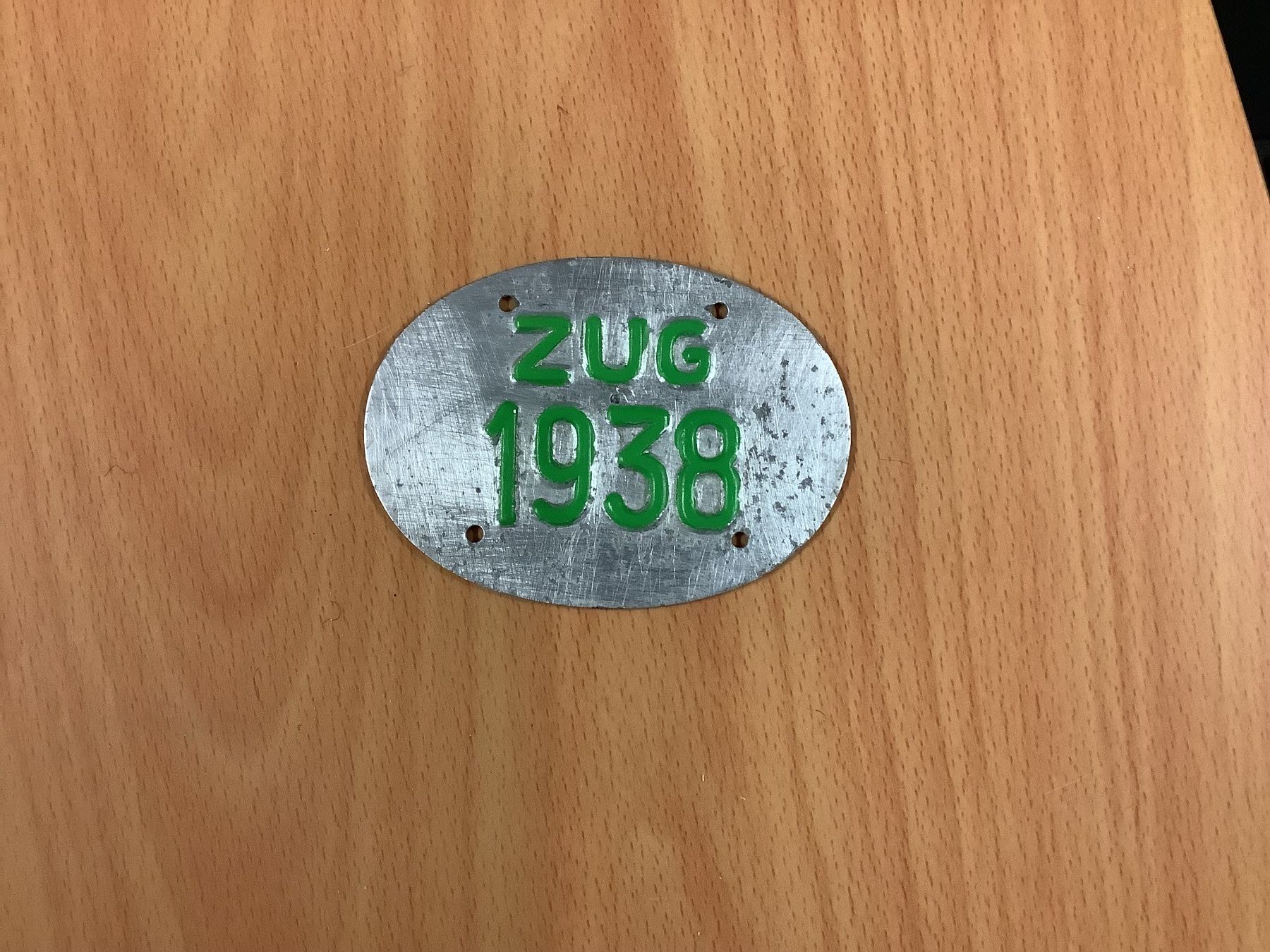 Schilder: Zug 1938 – Gebraucht aus Holzhäusern ZG von tho_8my6