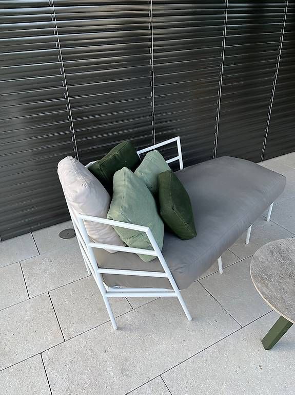 Chaises longues: Alias Dehors 373 dormeuse – D'occasion à Oberwil BL par AGALLI1972 2