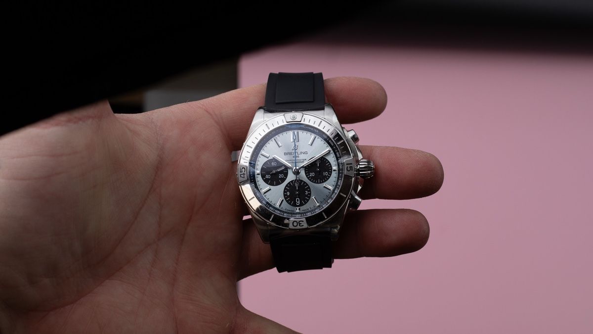 Breitling Uhren: Breitling Chronomat 42  – Neu und originalverpackt aus Zürich von RotthoffWatchGroup 2