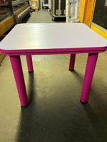 Kindertisch aus Möbelwerkstatt neu - Barbie-Pink und Flieder