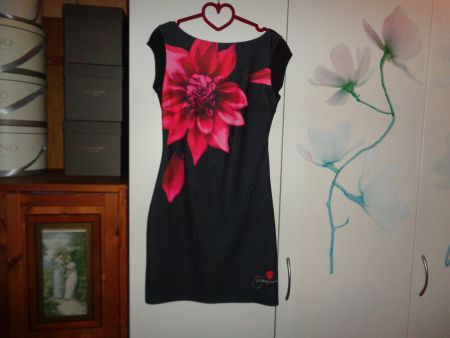 *** Sommerkleid *** / Desigual / mit kleinen Steinchen