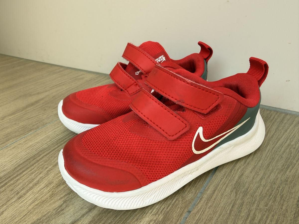 Nike Scarpe per ragazzi: Nike rot Gr 26 – Usato da Arth venduto da daphnevdb