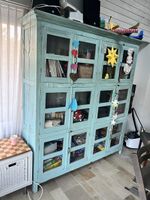 Antiker Vitrinenschrank im Shabby Chic Look, Vintage!