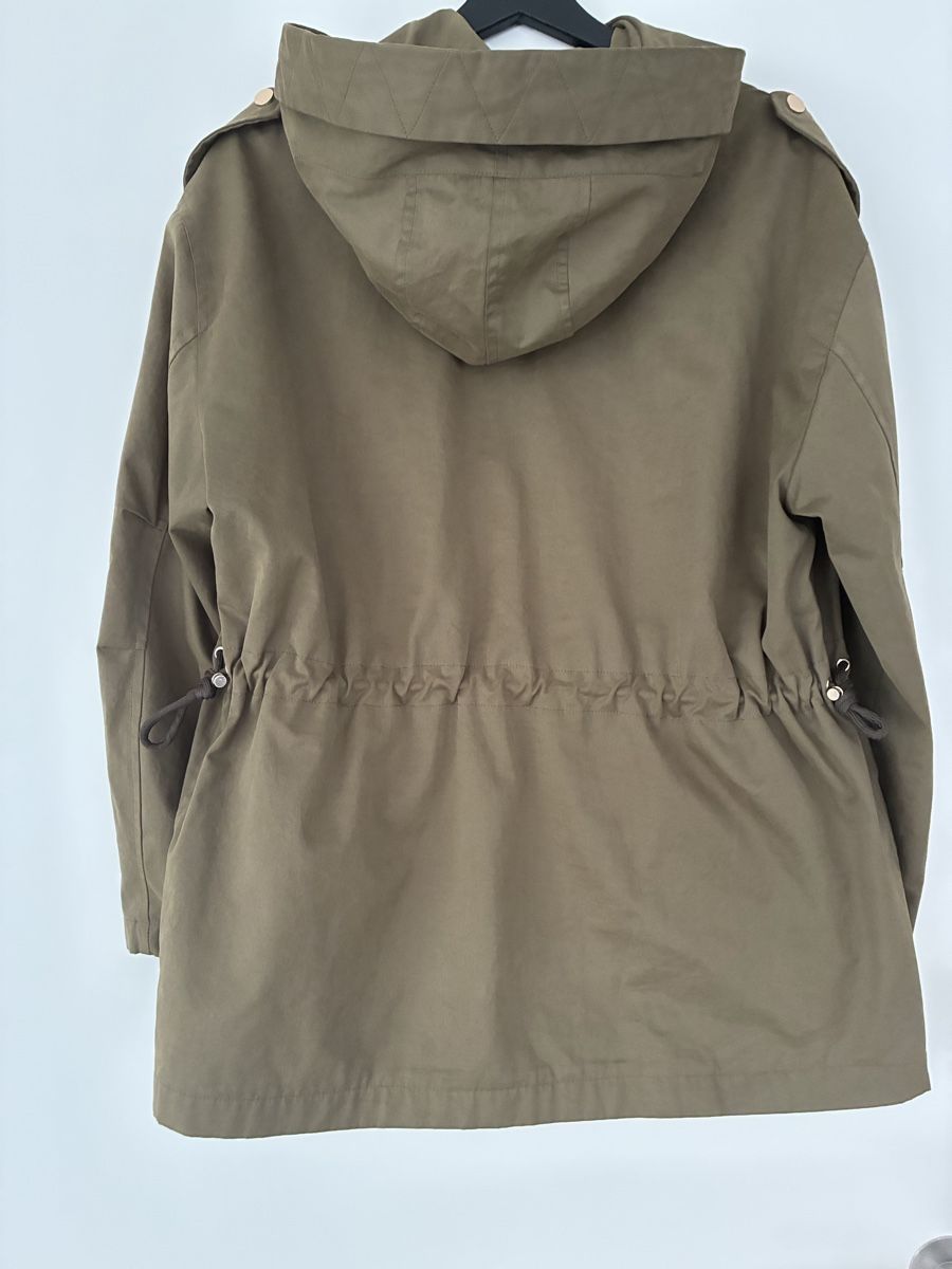 Mango Jacken: Parka kaki Mango – Gebraucht aus Lausanne von Gabrie 2