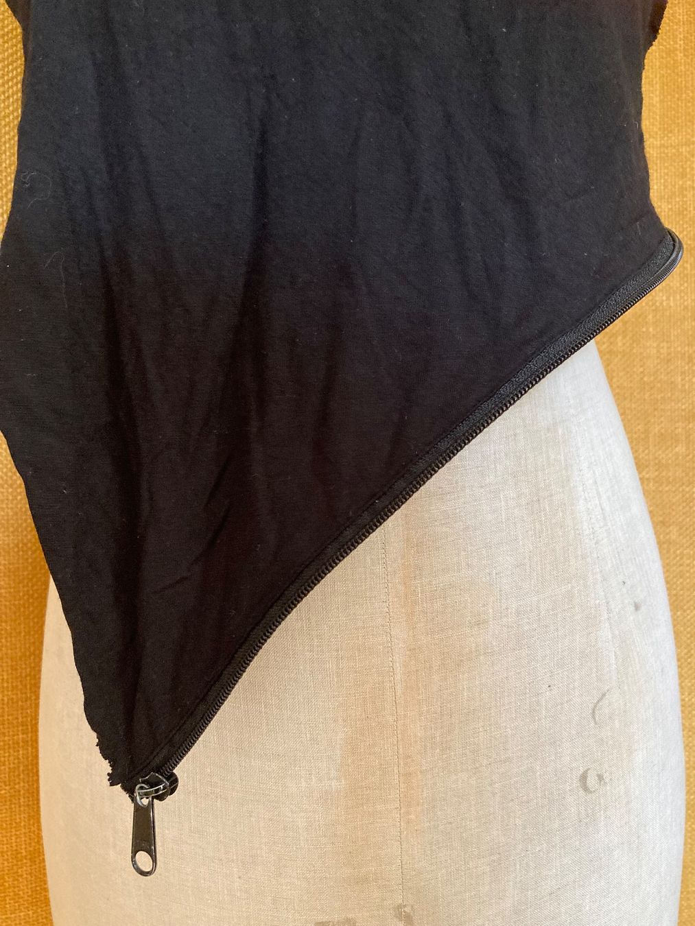 Kleiderpakete: ensemble original de styliste jupe et haut – Gebraucht aus Ardon von hel_2sxp 6