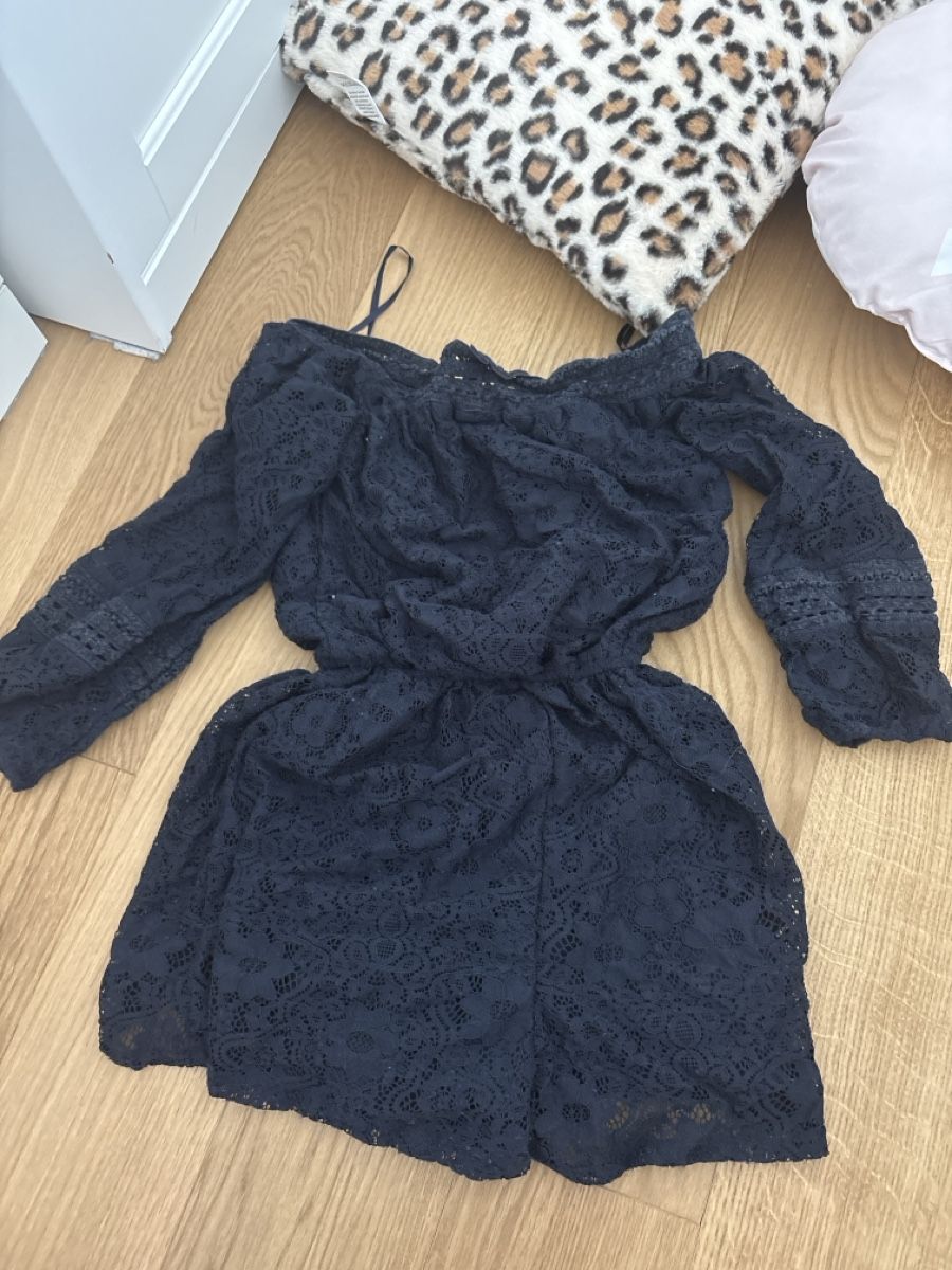 Tute: Hollister romper – Usato da Steinhausen venduto da zgo_6dc6