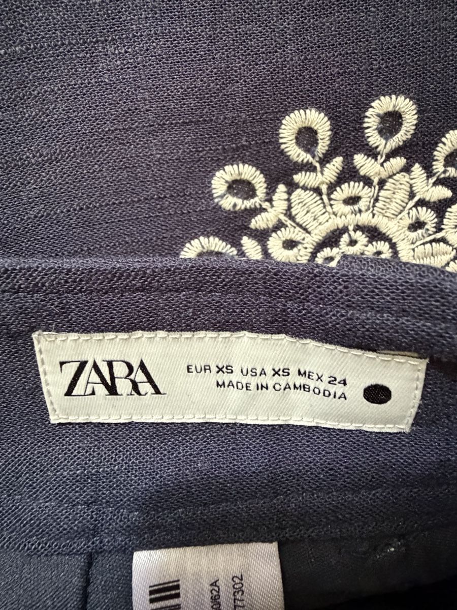 Zara Pantaloni: Pantalone con ricami Zara blu scuro – Nuovo e nell'imballaggio originale da Muzzano venduto da nat_x9hf 2