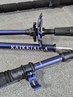 2 x Laufstöcke Marke Kaikkialla schwarz und blau