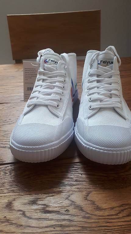 Scarpe da uomo: Neue Feiyue High Top Sneakers – Usato da Madiswil venduto da Kwon02 1