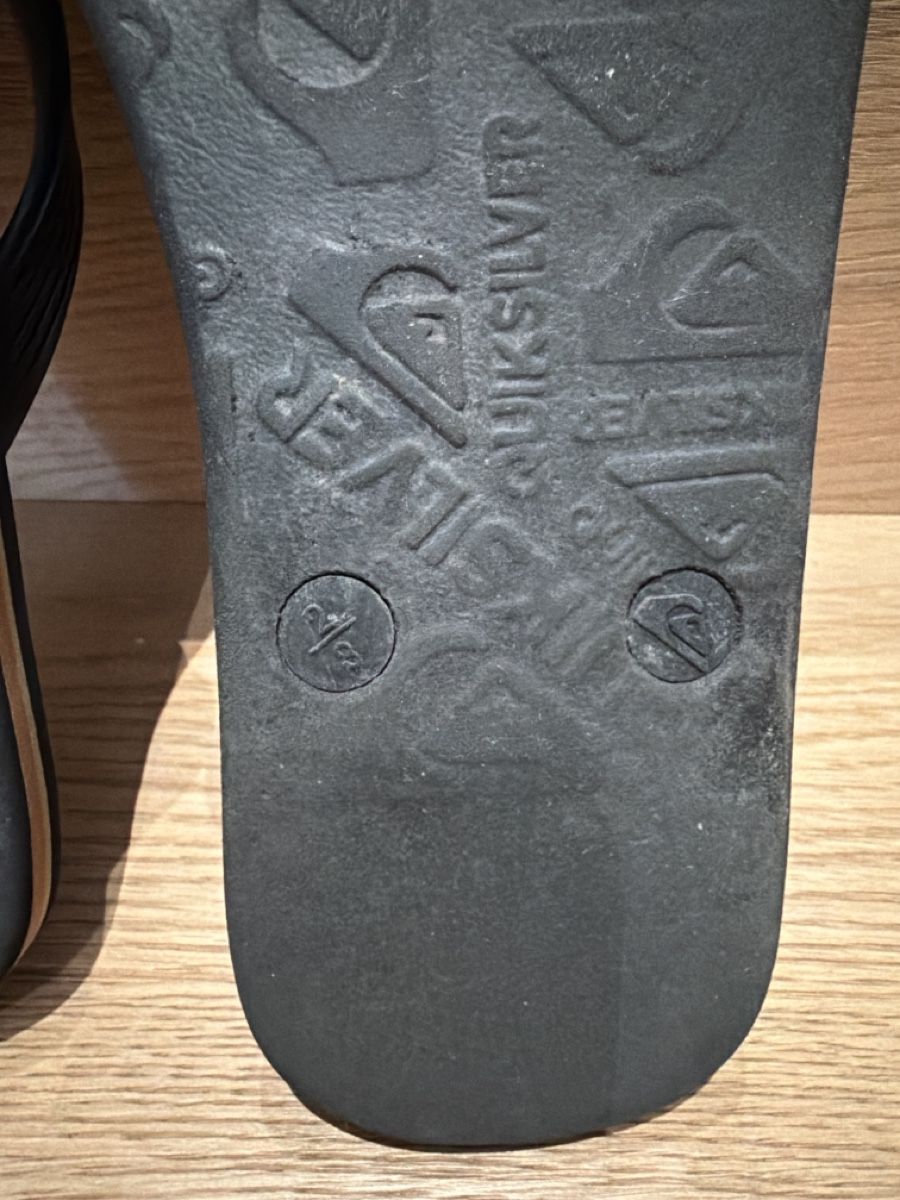 Quiksilver Herrenschuhe: Quiksilver Flip-Flops Gr. 35 – Gebraucht aus Ennetbaden von Katiusia 3