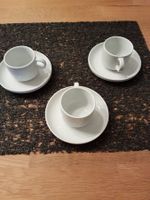3 tasses et sous-tasses