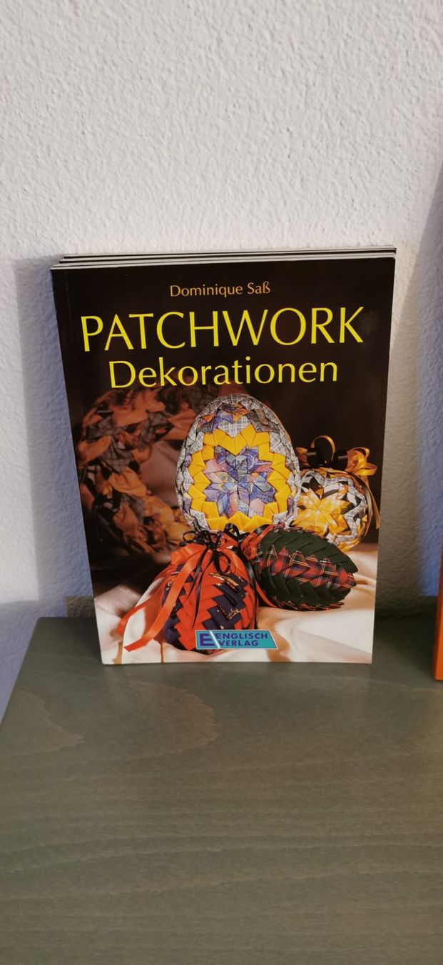 Libri: 1PREIS = 4 BÜCHER SCHMINKEN, CRAZY WOOL, PATCHWORK, SPIELEN – Nuovo (secondo la descrizione) da Aadorf venduto da lisepeter 4