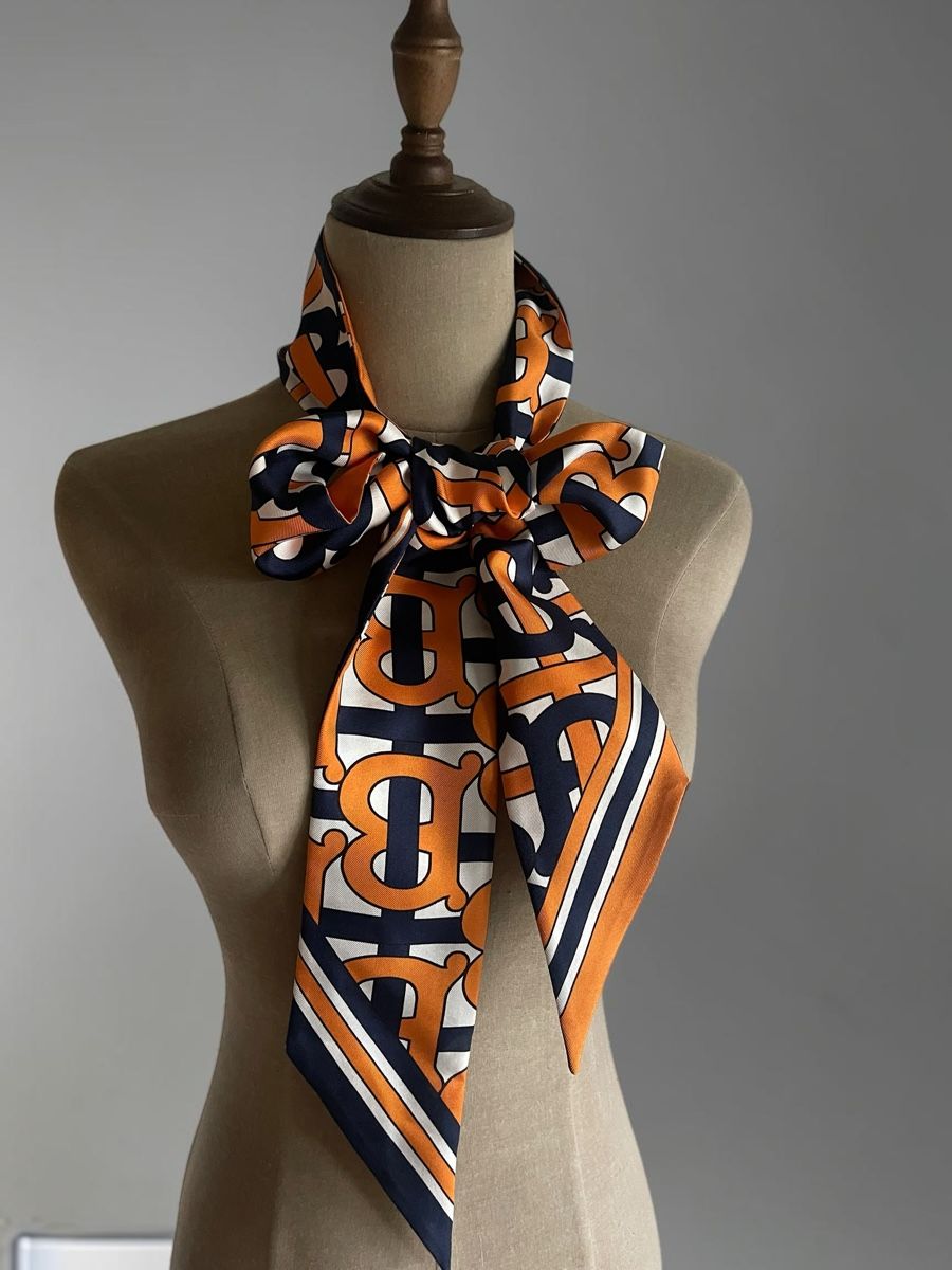 Burberry Foulard & Sciarpe: Burberry TB Monogram Seiden-Twilly Schal Orange – Nuovo (secondo la descrizione) da Zürich venduto da Recode.Fashion 4