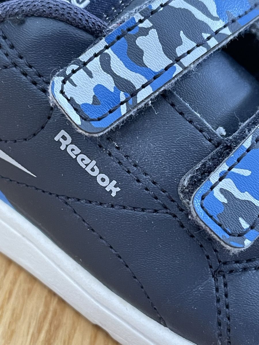 Scarpe per ragazzi: Reebok Chaussures enfant taille 24 – Usato da Bussigny venduto da Dali430 1