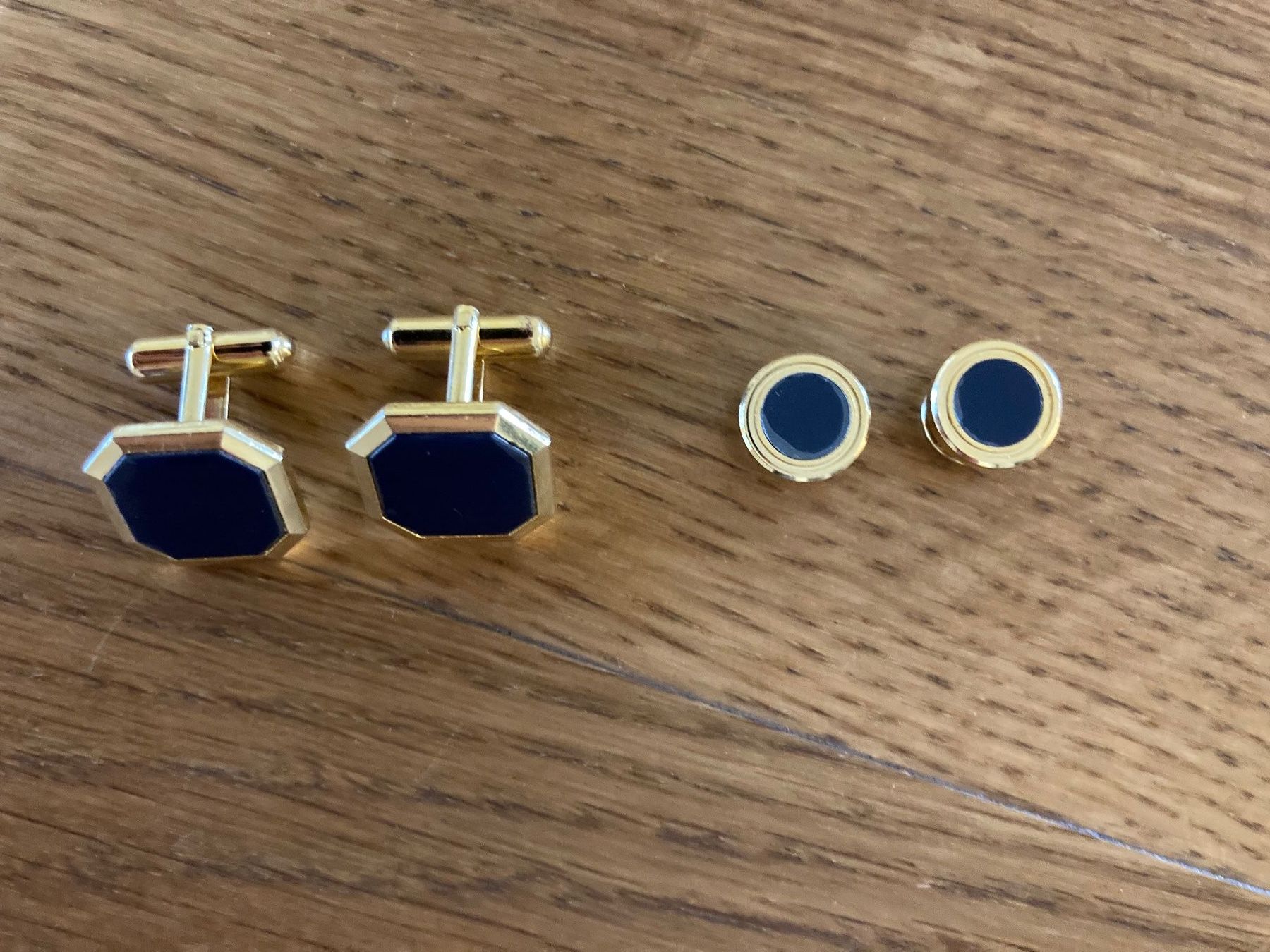 Manschettenknöpfe: Elegante Manschettenknöpfe, 2er Set, dunkelblau – Gebraucht aus Mönchaltorf von Tschibi 3