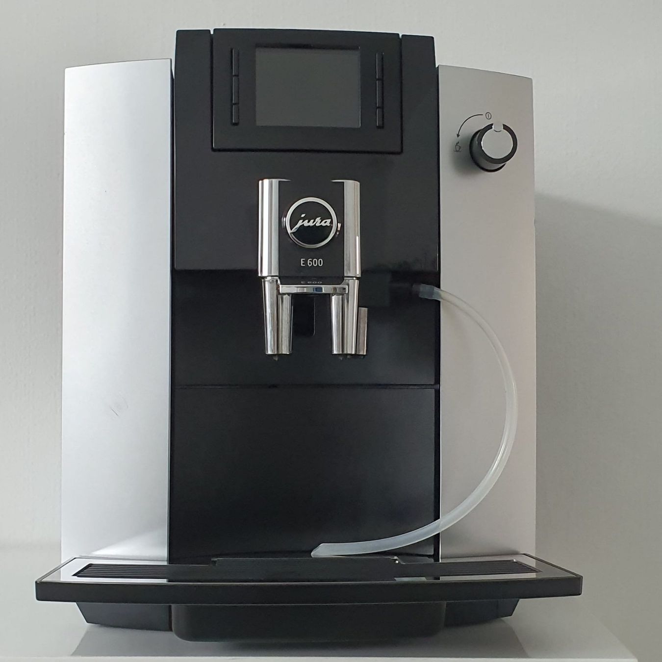 Kaffeemaschinen & Espressomaschinen: JURA E600 FRISCH REVIDIOERT – Gebraucht aus amriswil von kafeo1989