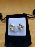Jolies boucles d'oreilles argent 925, pierre zirconia vert c